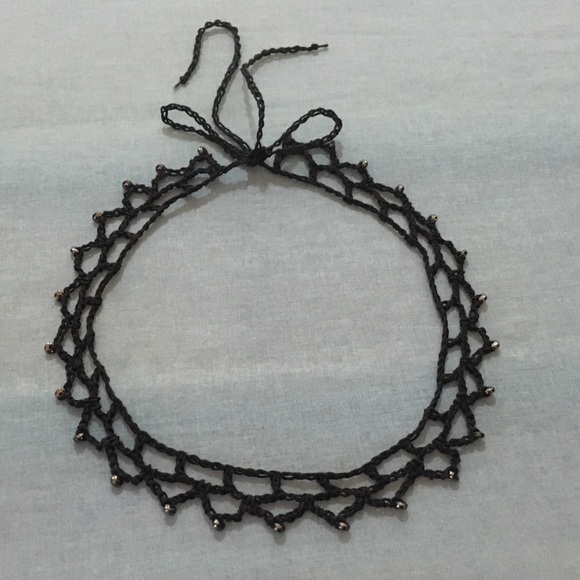 Hand Crafted Elegant Adjustable Choker - Picture 3 of 8